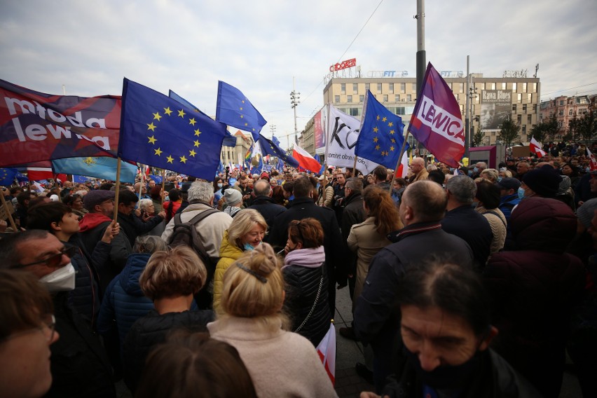 Wielka manifestacja w Katowicach odbywa się pod hasłem "My...