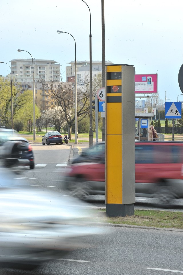 Superradar poluje na kierowców w Warszawie