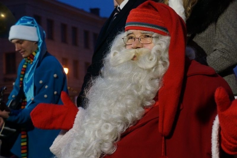 Mikołaj przyjechał z Laponii, choć ze sceny zapowiadano go...