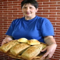 Wanda Hryc i jej mąż od kilku lat pieką różnorodne chleby, bułki drożdżowe, kulebiaki i pieróg dla gości swojego gospodarstwa