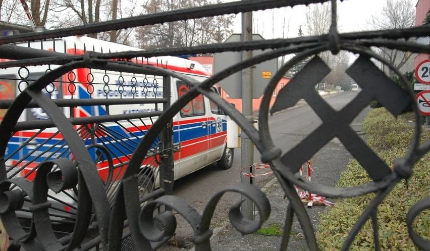 Wypadek w kopalni Pokój w Rudzie Śląskiej: Po górnika wysłano helikopter LPR. Ranny jest kombajnista