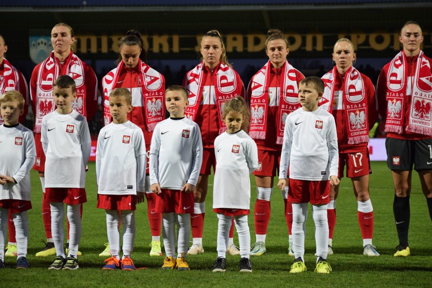 Piłka nożna kobiet. Reprezentacja Polski w meczu towarzyskim rozegranym w Ostrowcu Świętokrzyskim pewnie pokonała Rumunię 6:0