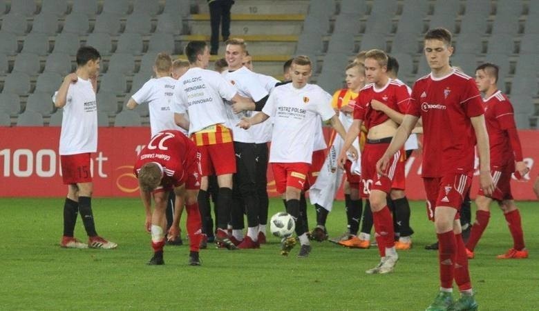 Korona Kielce zgłosiła 40 piłkarzy na mecz z Realem Saragossa w Lidze Młodzieżowej UEFA. Mecze 9 i 23 października [ZDJĘCIA]