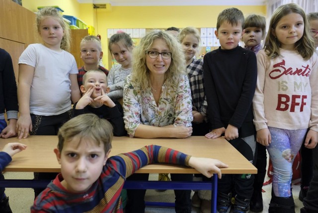 Anna Lubomska w SP nr 24 pracuje od 24 lat. Jest specjalistką od edukacji wczesnoszkolnej. Zgromadziła prawie 1,6 tys. głosów