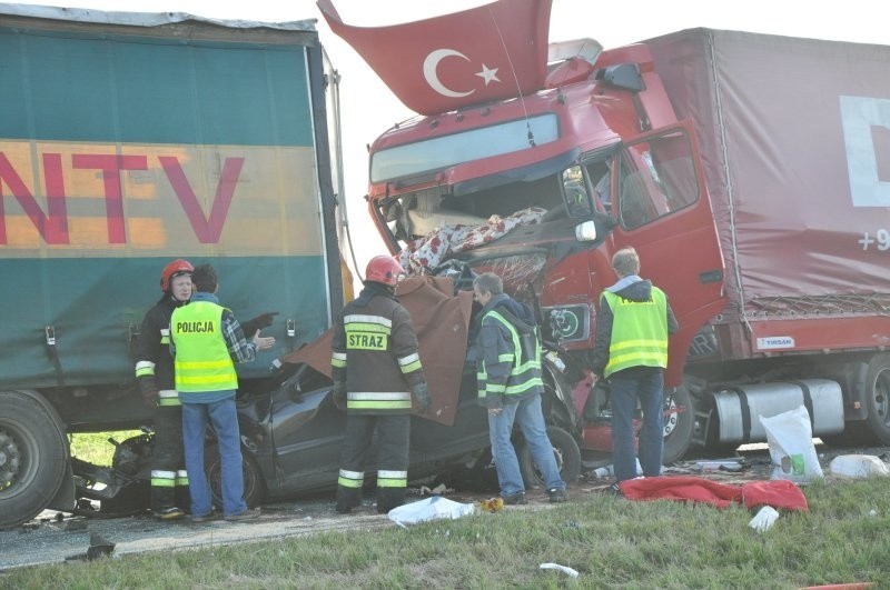 Tragiczny wypadek na remontowanej drodze krajowej nr 11 w...