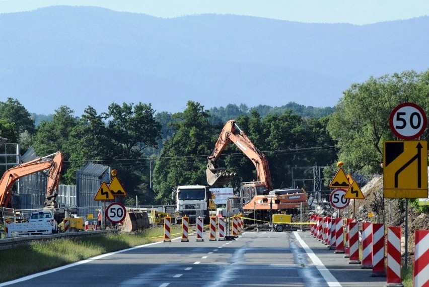 Wiadukt kolejowy nad DK1 w Czechowicach-Dziedzicach został...