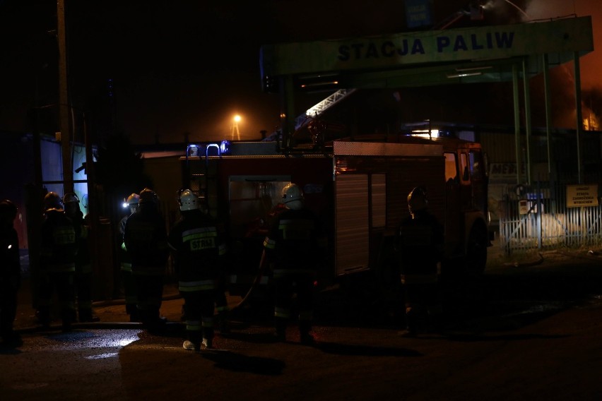 Policja zatrzymała podpalacza z Ogrodzieńca. W sierpniu spłonęła hala magazynowa