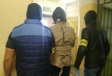 Stalker nękający studentki UŚ za kratami. Policjanci musieli wyważać drzwi. Usłyszał 40 zarzutów WIDEO + ZDJĘCIA