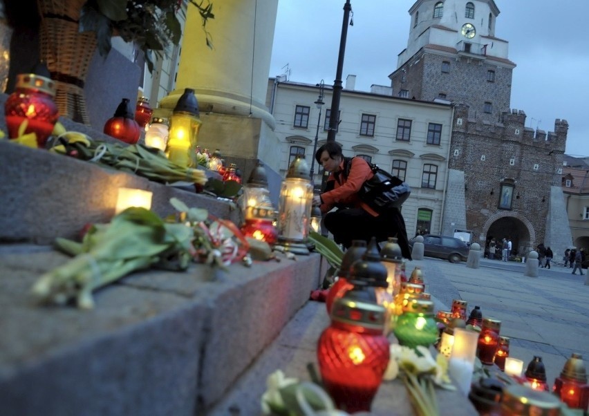 13. rocznica katastrofy smoleńskiej. 10 kwietnia 2010 r. w Lublinie [ARCHIWALNE ZDJĘCIA]