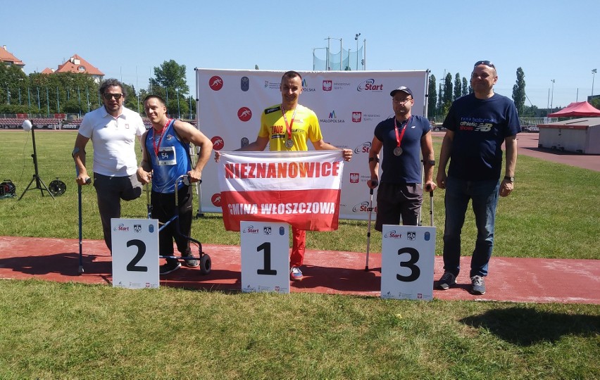 Cztery medale niepełnosprawnych sportowców z Nieznanowic w gminie Włoszczowa na Paralekkoatletycznych Mistrzostwa Polski [ZDJĘCIA]