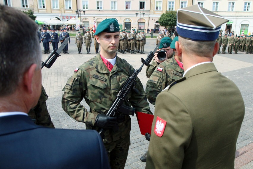 Lublin. Święto Wojska Polskiego na Placu Zamkowym