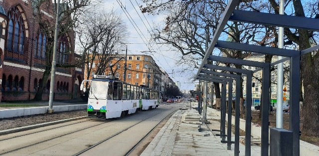 Nowy przystanek tramwajowo-autobusowy na pl. Zwycięstwa