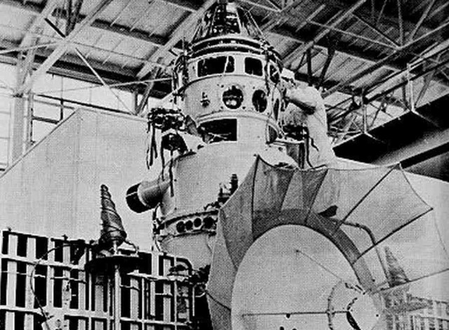 Sonda Kosmos 482 została wystrzelona 31 marca 1972 r. Jej celem była Wenus. Niestety jej silnik wyłączył się 125 sekund od momentu zapłonu, co spowodowało, że urządzenie zamiast dolecieć do Wenus pozostała na orbicie okołoziemskiej.