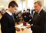 Najpilniejsi uczniowie otrzymali medale Diligentiae (pełny wykaz i wideo)