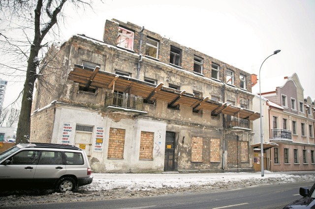 Ul. Świętojańska 5. Kamienica z przełomu XIX i XX wieku do zburzenia 