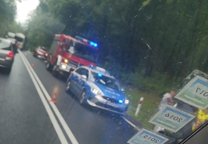 Wypadek na DK 52 w Izdebniku - zrobił się korek