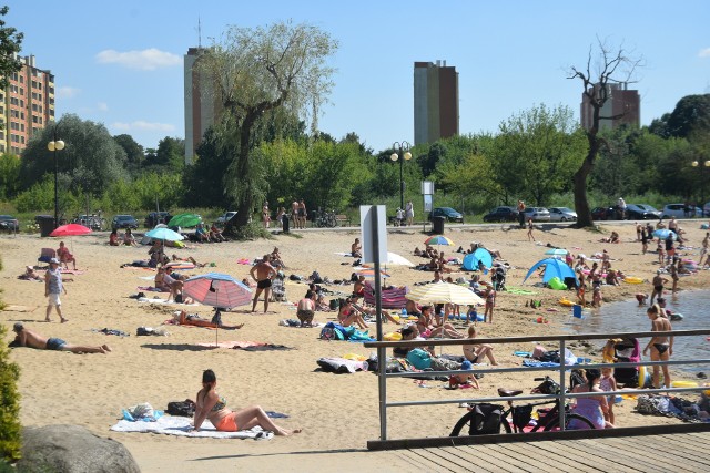 Piątek nad zalewem na radomskich Borkach.