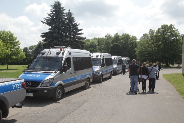 Konwencja PO w Chorzowie: Policja zabezpiecza Park Śląski