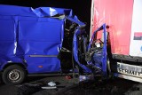 Wypadek na DK 28 w Hurku pod Przemyślem. Bus uderzył w naczepę ciężarówki, 8 osób zabrano do szpitala [ZDJĘCIA, WIDEO]