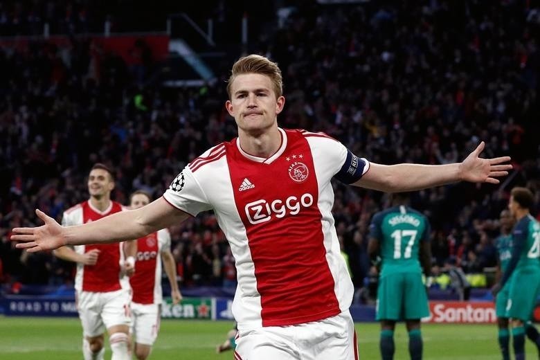 Ajax - Tottenham 2:3. Bramki, gole, skrót meczu, powtórki...