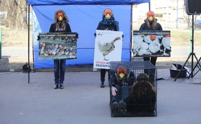 Protest miał zszokować i skłonić do przemyśleń.