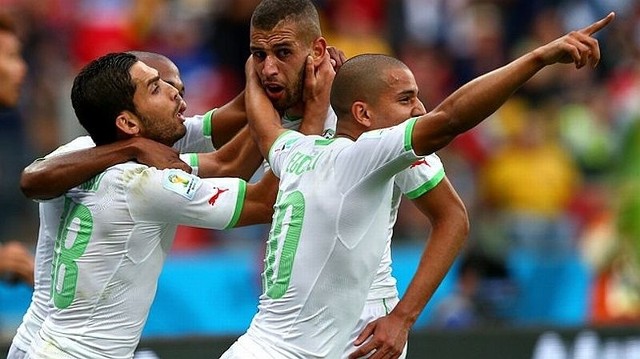Radość Algierczyków była uzasadniona. Do awansu potzrebują punktu z Rosją.