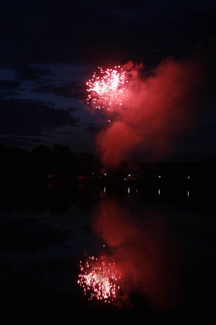 Noc Świętojańska w Wesołym miasteczku. Śląskie Wesołe Miasteczko nocą [ZDJĘCIA]