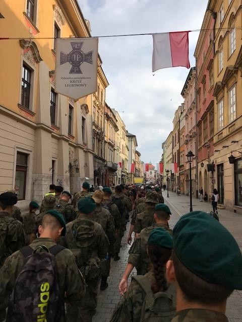 Ostrowieccy Strzelcy na trasie Marszu Szlakiem I Kompani Kadrowej