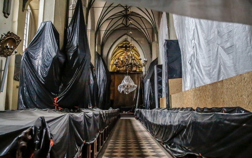 Tajemnice sprzed kilkuset lat wychodzą na światło dzienne podczas ratowania Bazyliki Świętego Mikołaja w Gdańsku
