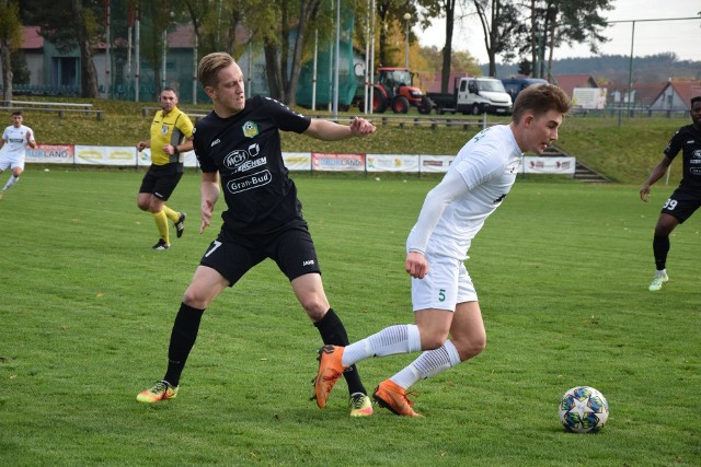 Piłkarze Lechii Zielona Góra wygrali z Polonia Nysa 3:0.