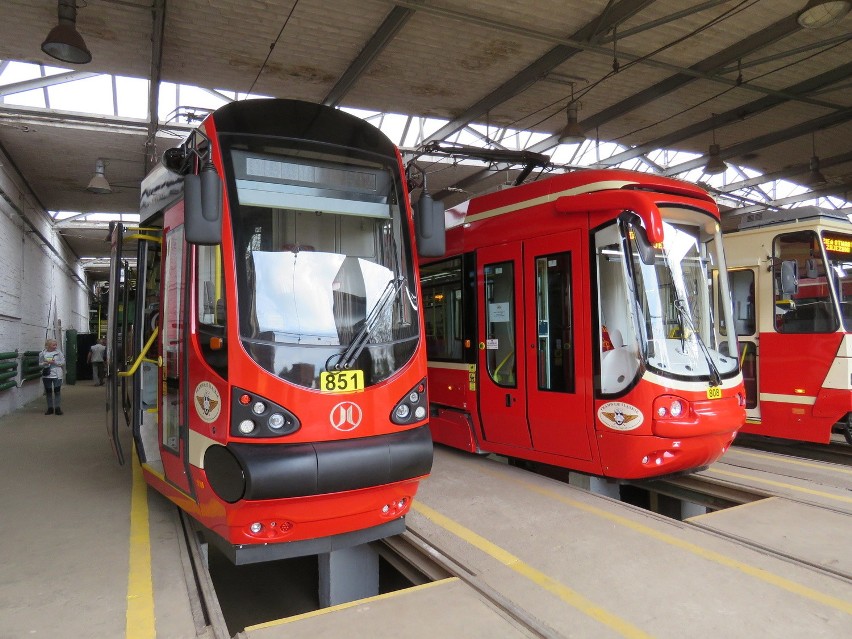 Dzień Otwarty Warsztatów Tramwajowych w Chorzowie: Nowe tramwaje otrzymały imię Skarbek [ZDJĘCIA]