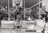 Toruń w latach 90. na fotografiach z "Nowości"! Pamiętacie tamte sklepy i koncerty?