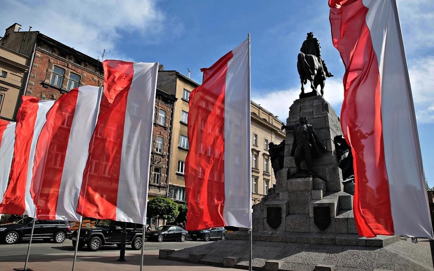 Kraków. W tym roku z powodu pandemii nie będzie obchodów Święta Narodowego Trzeciego Maja. Zobacz, jak świętowano przed rokiem [ZDJĘCIA]