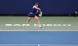 Tenis. Iga Świątek z awansem w San Diego. Polka poradziła sobie z Chinką Zheng Qinwen i... deszczem