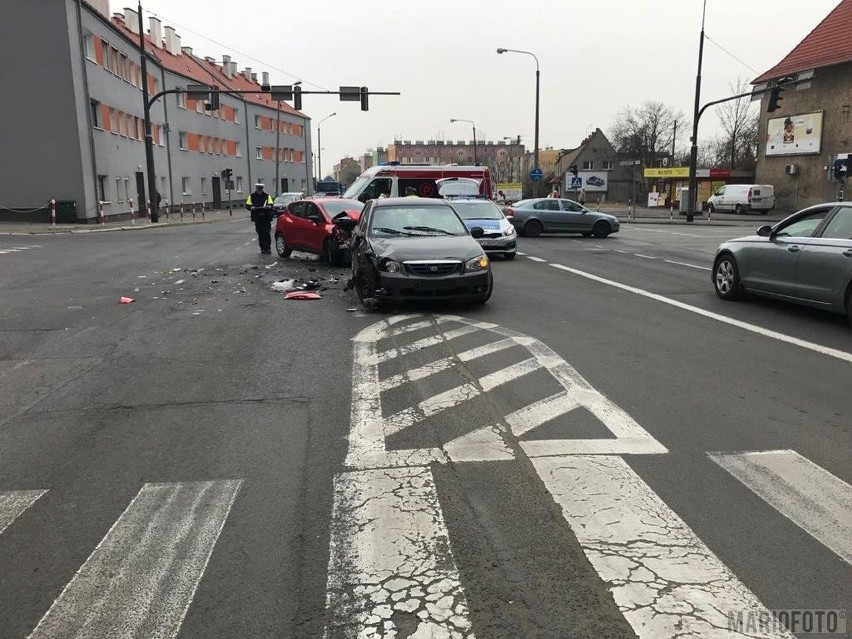 Wypadek na skrzyżowaniu 1 Maja i Plebiscytowej w Opolu.
