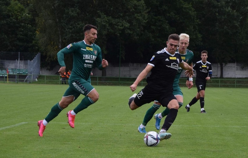 Bramki: 1:0 Koc (k) – 19., 1:1 F. Szampera – 21., 1:2...