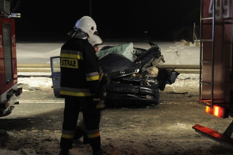 Dwóch policjantów zginęło w wypadku pod Szubinem.