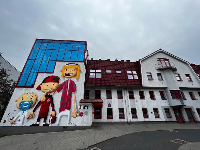 Od soboty 15 października ścianę na dziedzińcu szpitala dziecięcego przy ul. Truchana w Chorzowie zdobi mural.