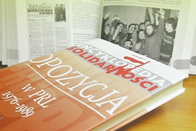 Pierwszy tom ,,Encyklopedii Solidarności&#8221; kosztuje 100 zł