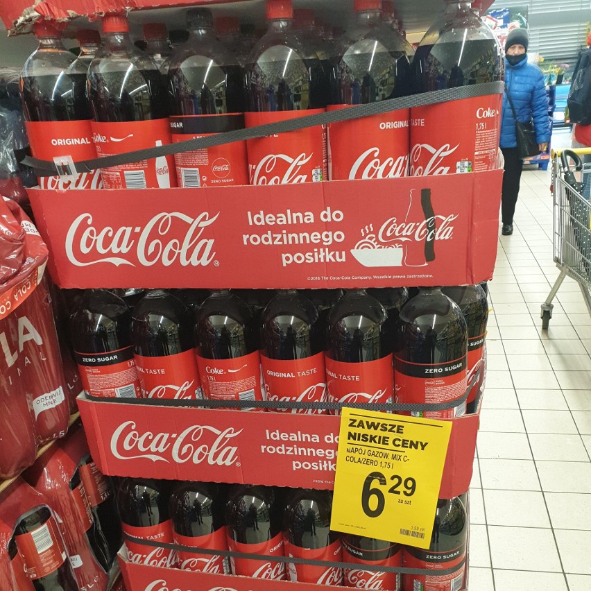 Cena Coca Coli w niektórych sklepach sięga już 8 zł za 1,75...