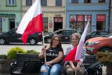 Pół tysiąca biało-czerwonych flag od wojewody trafiło w ręce Sądeczan