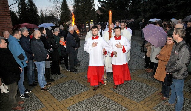 Liturgia wigilii paschalnej w Gorzycach, 8 kwietnia 2023 r.