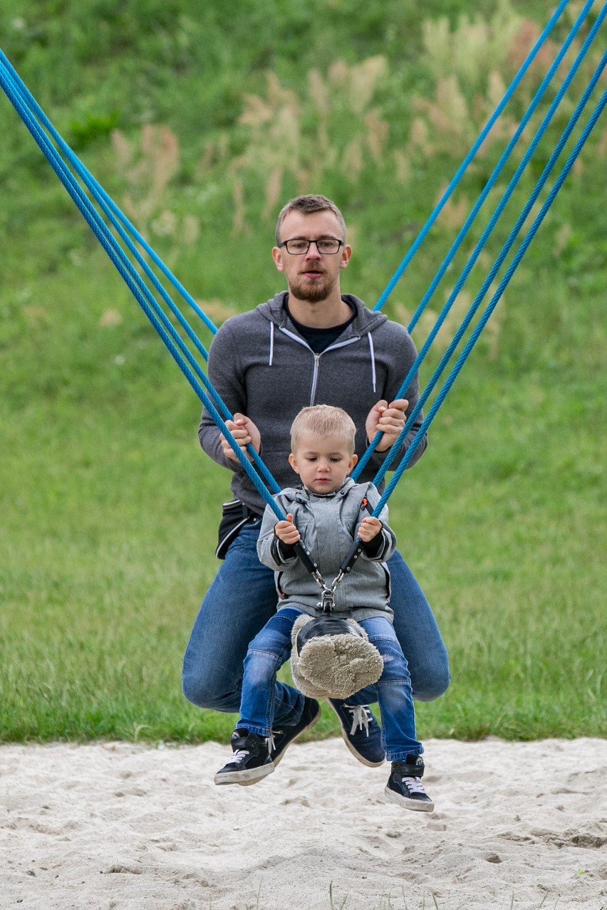 Kraków. Otwarcie plaży na bulwarach. Pogoda nie zachwyca [ZDJĘCIA]