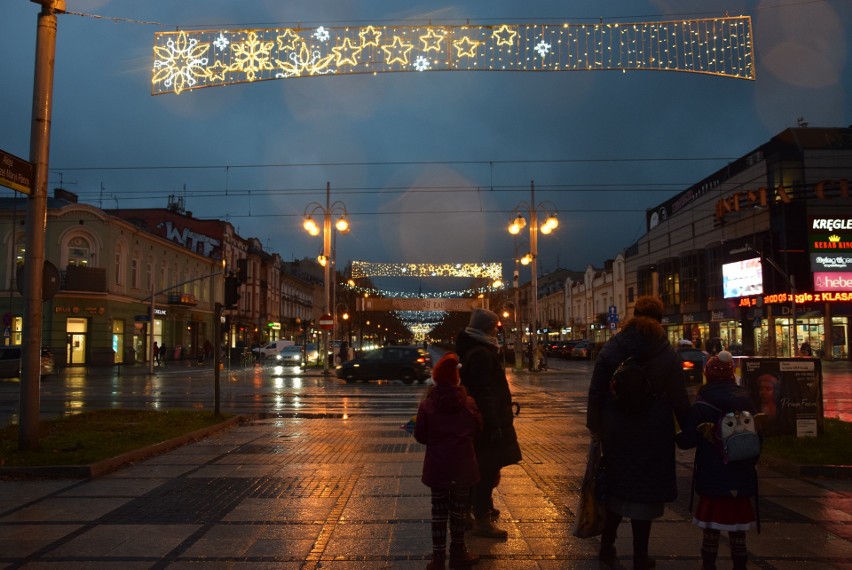 Częstochowa w świątecznej odsłonie. Tak prezentuje się...