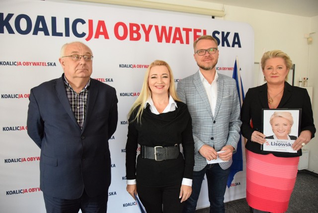 Kandydaci do Sejmu KO (od lewej): Zbigniew Jurkowski, Marta Wcisło, Michał Krawczyk i Bożena Lisowska 
