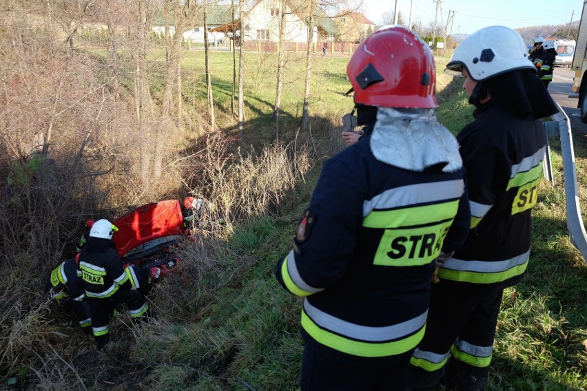 Do zdarzenia doszło w piątek na drodze wojewódzkiej nr 884 w...