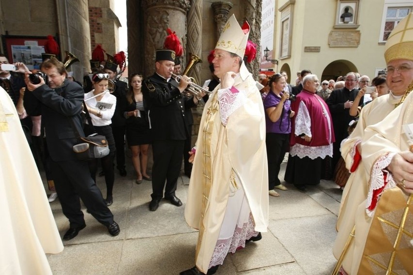 Józef Kupny już oficjalnie naszym arcybiskupem (ZDJĘCIA, HOMILIA INAUGURACYJNA)