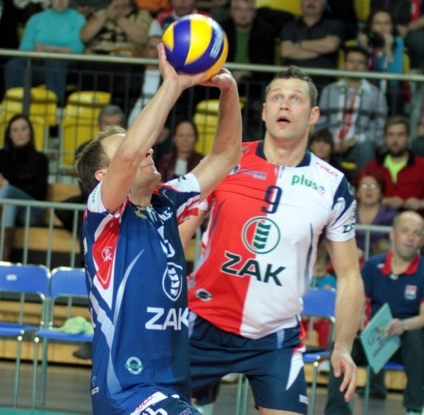 Piotr Gacek (z lewej) i Patryk Czarnowski jutro grają w Pucharze CEV.