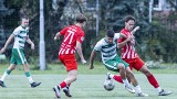 4 liga podkarpacka. Sporo walki, mało bramek - Izolator Boguchwała pokonał rezerwy Resovii. Zdjęcia z meczu i trybun