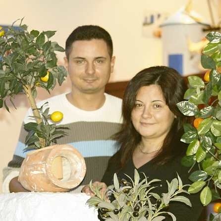 Renata Procz i jej brat Andrzej Kopecki już teraz w swojej greckiej restauracji